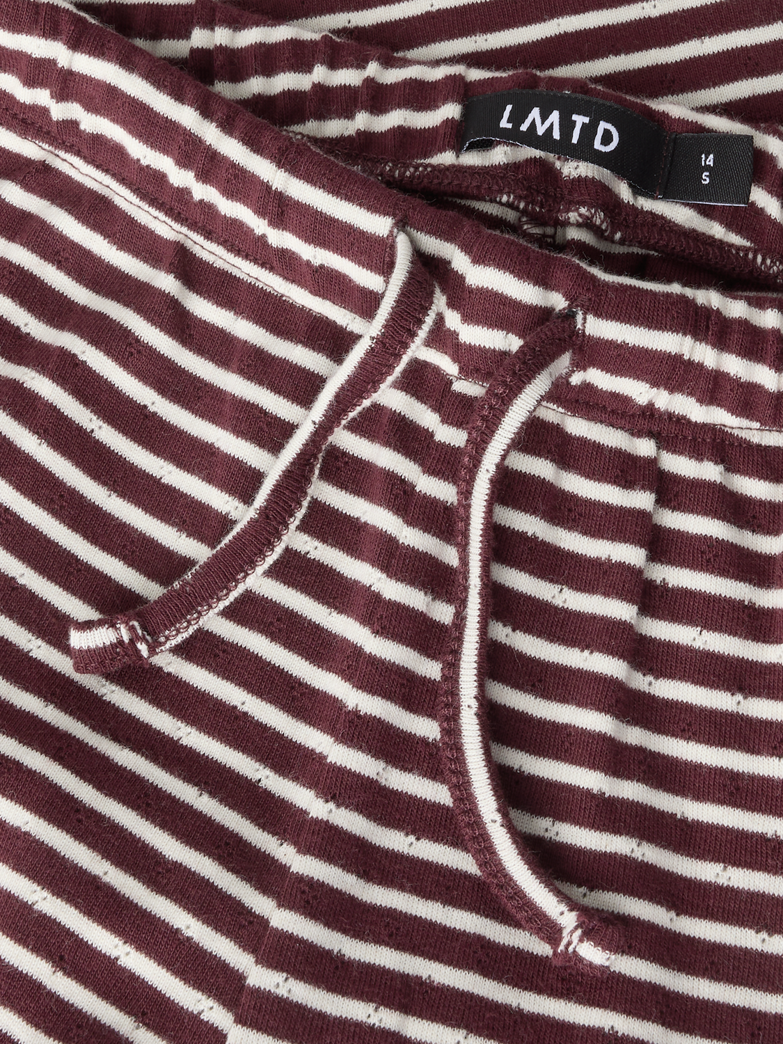 model_shot-front_full